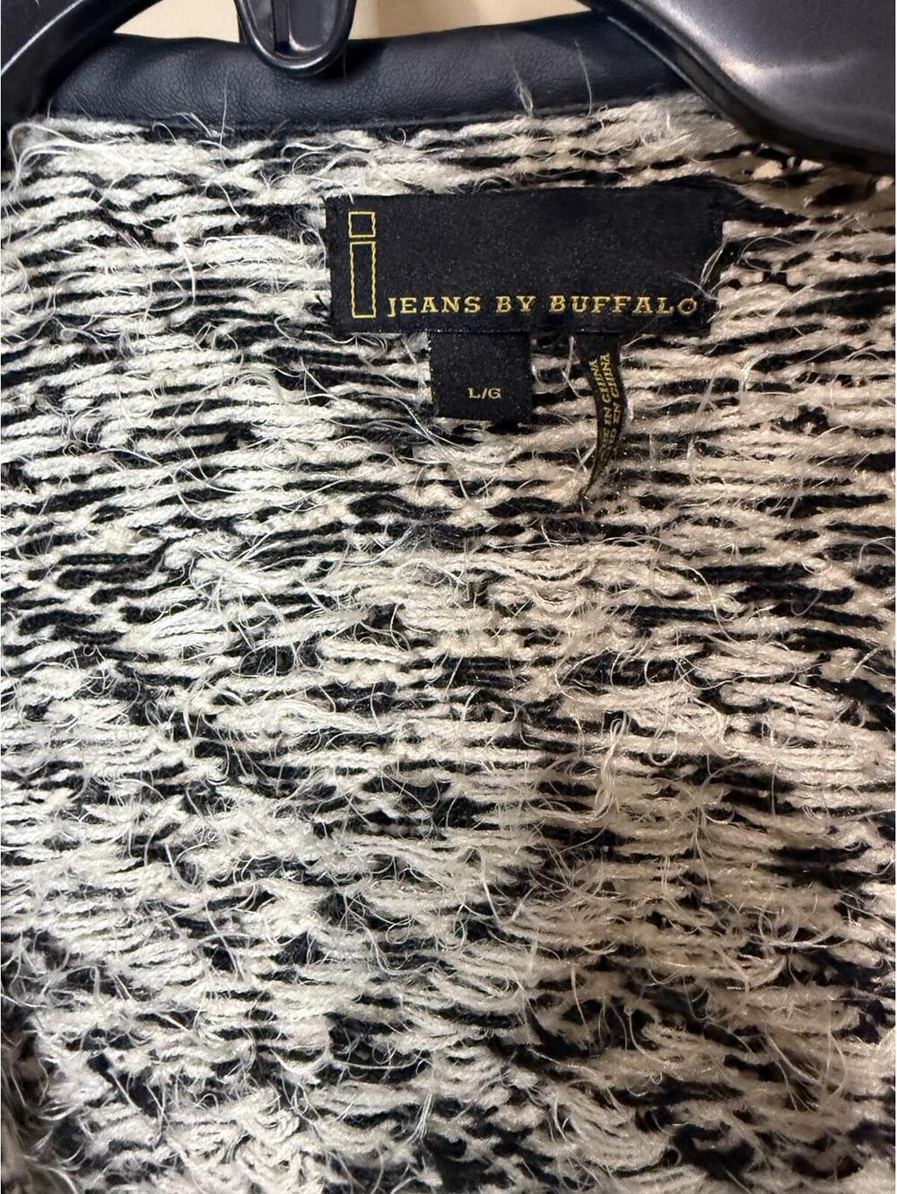 Jeans by Buffalo Women's Fuzzy Open Front Cardigan Sweater Large - Picture 5 of 8